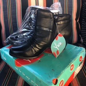 YuuRegina Ankle Boots